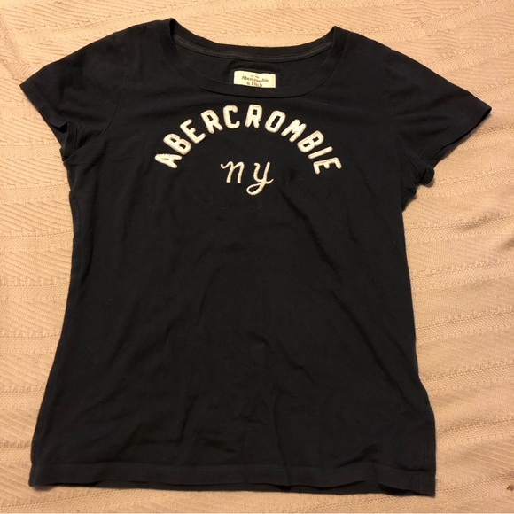 Abercrombie and fitch T-shirt. - Picture 1 of 1